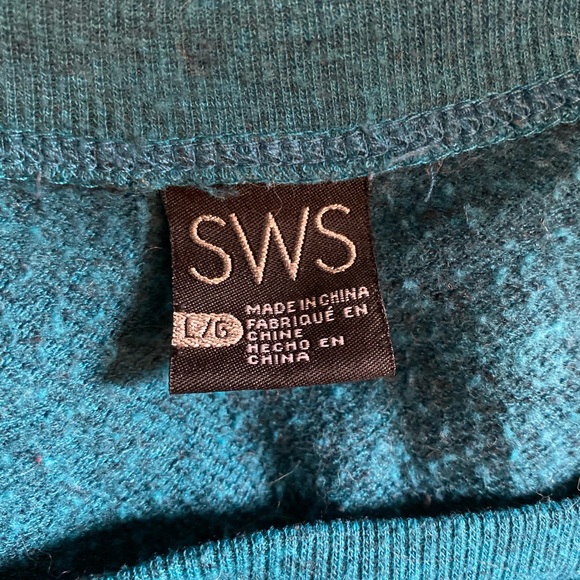 Off-The-Shoulder Sweater - Picture 6 of 6